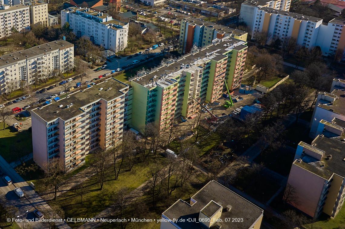 07.02.2023 - Luftbilder von der Sanierung in der Kurt-Eisner-Straße in Neuperlach
